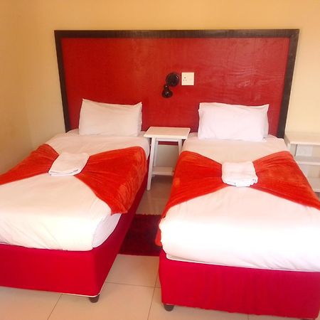 Emampingeni Lodge Bizana Εξωτερικό φωτογραφία