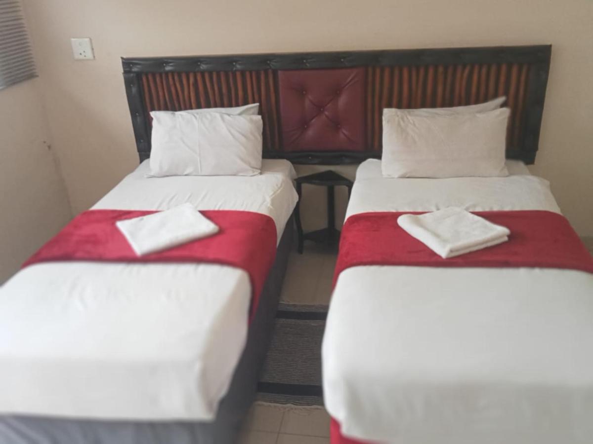 Emampingeni Lodge Bizana Εξωτερικό φωτογραφία