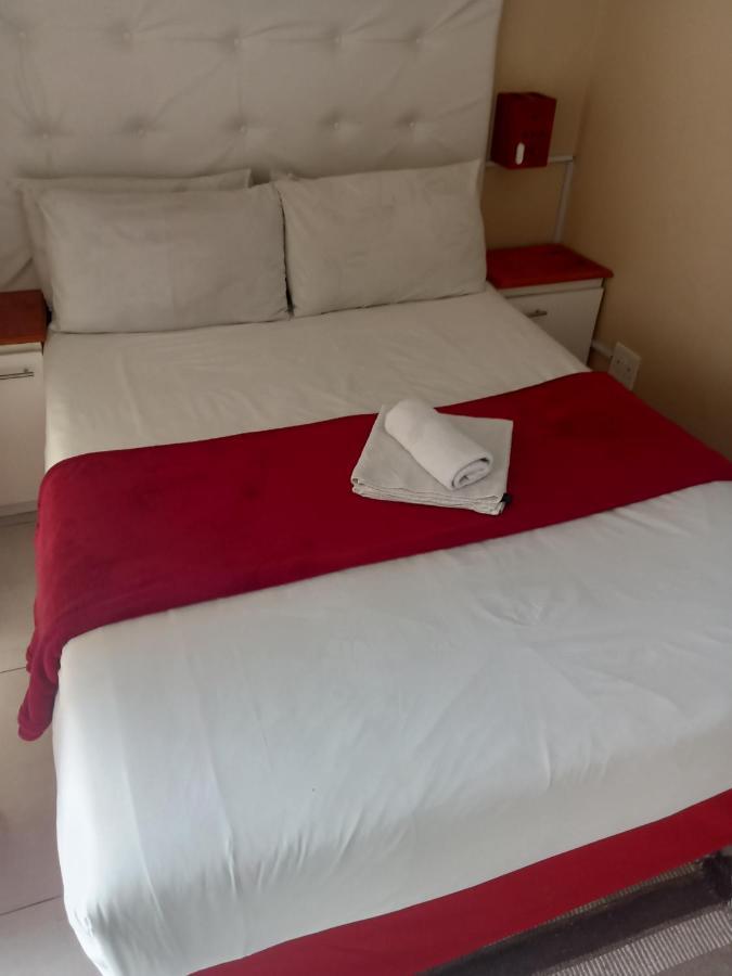Emampingeni Lodge Bizana Εξωτερικό φωτογραφία